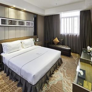 Happy Twin Room